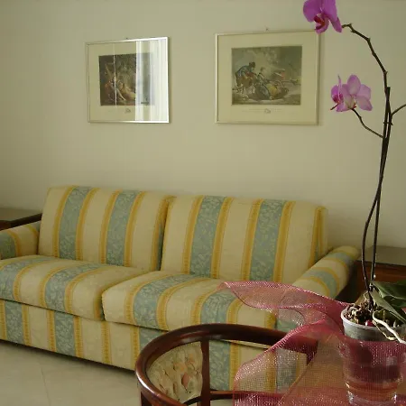 Apart-hotel Genovese Elena